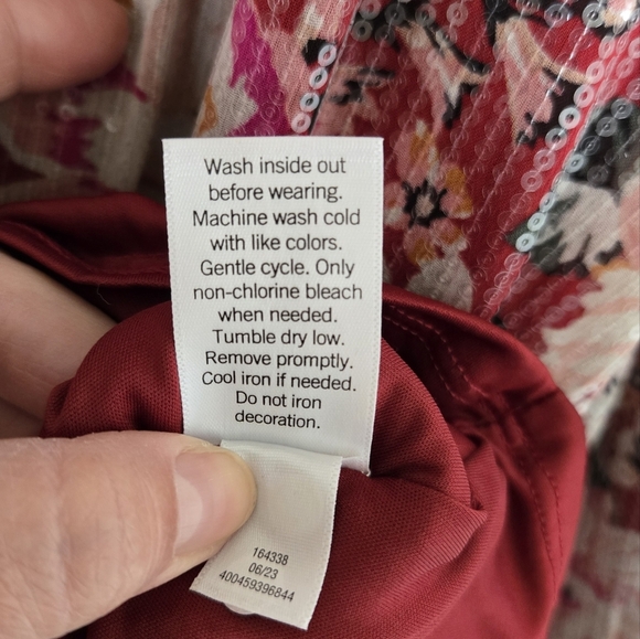 Lauren Conrad Sparkly Floral Top Size XL - Picture 10 of 10